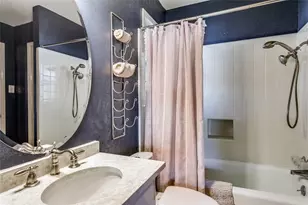 1213 Greenbriar Ln, Arlington, TX 76013 - Photo 19