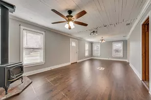 106 W 2nd N St, Kaufman, TX 75142 - Photo 9