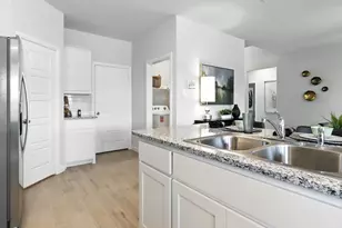 1917 Preakness Dr, Granbury, TX 76049 - Photo 5