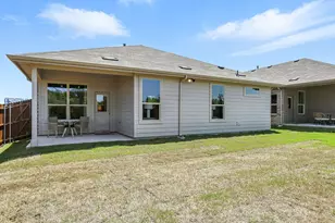 1917 Preakness Dr, Granbury, TX 76049 - Photo 39