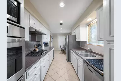 3750 Ridgeoak Way, Farmers Branch, TX 75244 - Photo 5