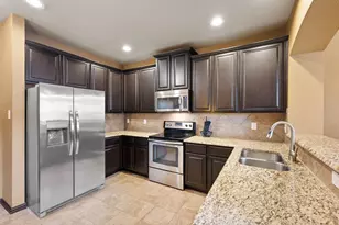 6928 Carrington Ln, Fort Worth, TX 76137 - Photo 7