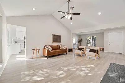 1136 Princeton Drive, Richardson, TX 75081 - Photo 7