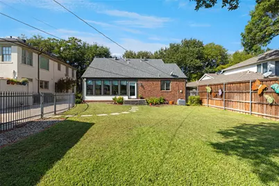 2437 Wabash Avenue, Fort Worth, TX 76109 - Photo 15