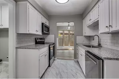 1409 Oxford Street, Arlington, TX 76013 - Photo 9