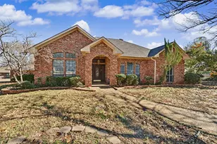 304 Trollinger St, Whitesboro, TX 76273 - Photo 1