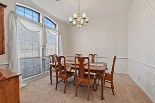 304 Trollinger St, Whitesboro, TX 76273 - Photo 3