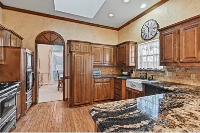 304 Trollinger Street, Whitesboro, TX 76273 - Photo 7