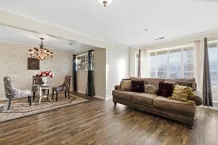 10015 Pensive Dr, Dallas, TX 75229 - Photo 9