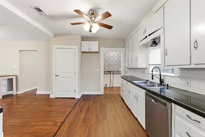 405 College Street, Cleburne, TX 76033 - Photo 11