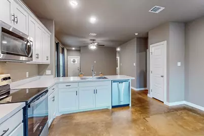 209 S Baugh Street, Alvarado, TX 76009 - Photo 5