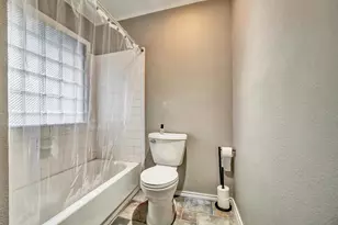 1606 Kingspoint Dr, Carrollton, TX 75007 - Photo 33