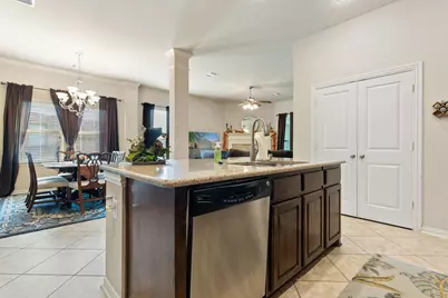 2844 Lacompte Drive, Dallas, TX 75227 - Photo 9