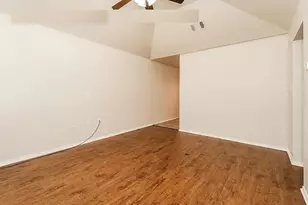 136 Stewart Bend Ct, Azle, TX 76020 - Photo 3