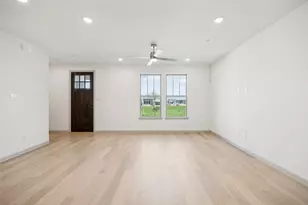 1023 Magdalena Wy, Midlothian, TX 76065 - Photo 3