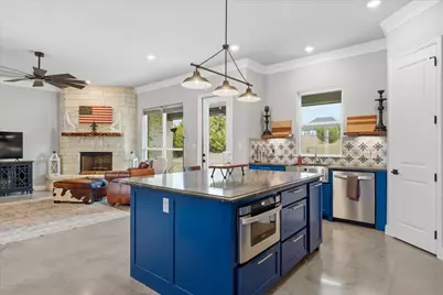 204 Martin Drive, Granbury, TX 76049 - Photo 3