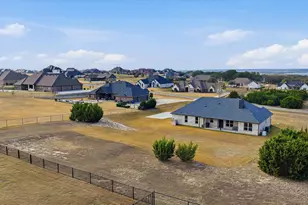 204 Martin Dr, Granbury, TX 76049 - Photo 37