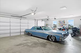 204 Martin Dr, Granbury, TX 76049 - Photo 31