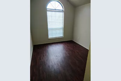 5704 Congressional Drive, Arlington, TX 76018 - Photo 13