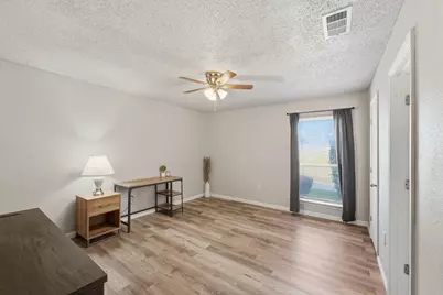 2306 Carol Good Lane, Carrollton, TX 75006 - Photo 9