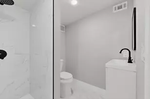 325 Wilton Dr, Greenville, TX 75401 - Photo 17