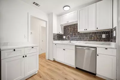 1417 Hamsted Street, Fort Worth, TX 76115 - Photo 5