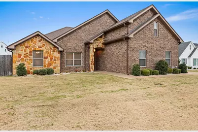 61 N Shore Circle, Waco, TX 76708 - Photo 1