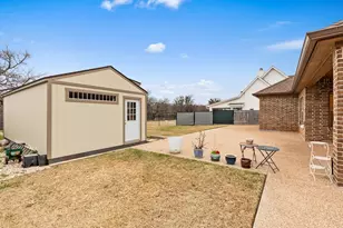 61 N Shore Cir, Waco, TX 76708 - Photo 9