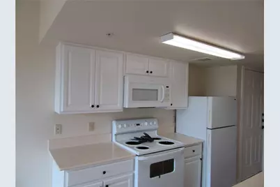 7522 Holly Hill Drive #22, Dallas, TX 75231 - Photo 5