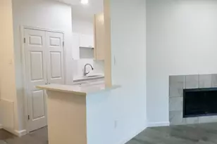 9600 Royal Ln, Dallas, TX 75243 - Photo 7