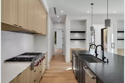 3373 Dorado Beach Drive, Farmers Branch, TX 75234 - Photo 11