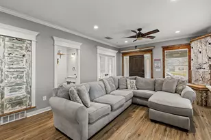 1815 S 12th St, Waco, TX 76706 - Photo 11