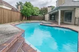 2004 Carmel Dr, Plano, TX 75075 - Photo 3