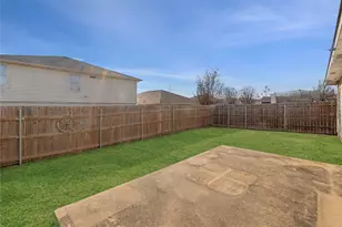 7928 Meadow Spring Ln, Fort Worth, TX 76120 - Photo 29