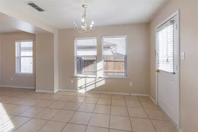 7928 Meadow Spring Lane, Fort Worth, TX 76120 - Photo 9
