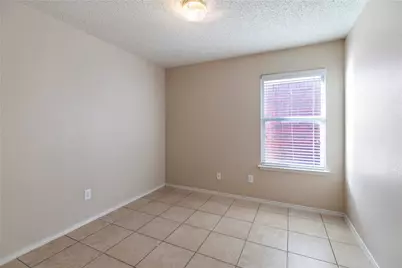 7928 Meadow Spring Lane, Fort Worth, TX 76120 - Photo 17