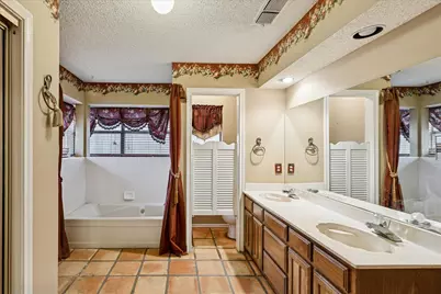 7824 Mahonia Drive, Fort Worth, TX 76133 - Photo 23