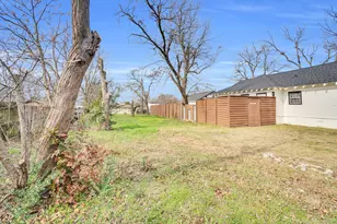 119 W University Ave, Waxahachie, TX 75165 - Photo 33