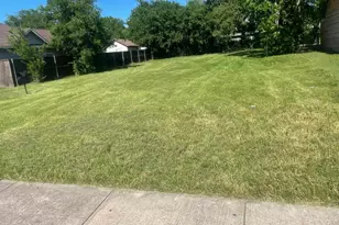 808 Wilkinson Dr, Mesquite, TX 75149 - Photo 1