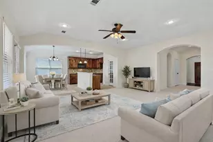 1527 San Carlos Dr, Van Alstyne, TX 75495 - Photo 3