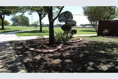 1900 Apple Valley Road, Plano, TX 75023 - Photo 9