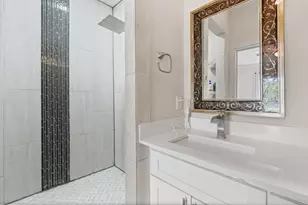 226 W Willingham St, Cleburne, TX 76033 - Photo 15