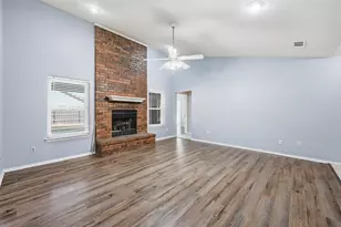 6421 Fairview Dr, Watauga, TX 76148 - Photo 5