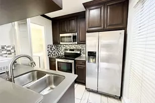 1450 Meadowood Village Dr, Fort Worth, TX 76120 - Photo 3