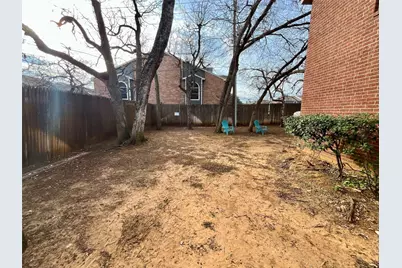 1450 Meadowood Village Drive, Fort Worth, TX 76120 - Photo 17