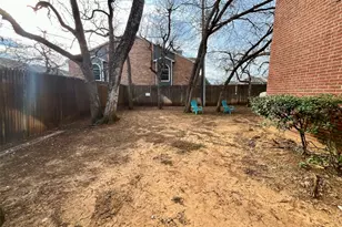 1450 Meadowood Village Dr, Fort Worth, TX 76120 - Photo 17