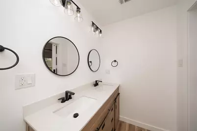 312 N Retta Street, Fort Worth, TX 76111 - Photo 21