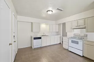 410 Charlotte St, Duncanville, TX 75137 - Photo 9