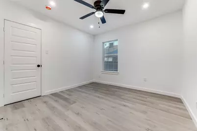 3242 Pine Street, Dallas, TX 75215 - Photo 13