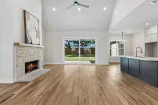 1830 Heritage Knll Dr, Sherman, TX 75092 - Photo 9